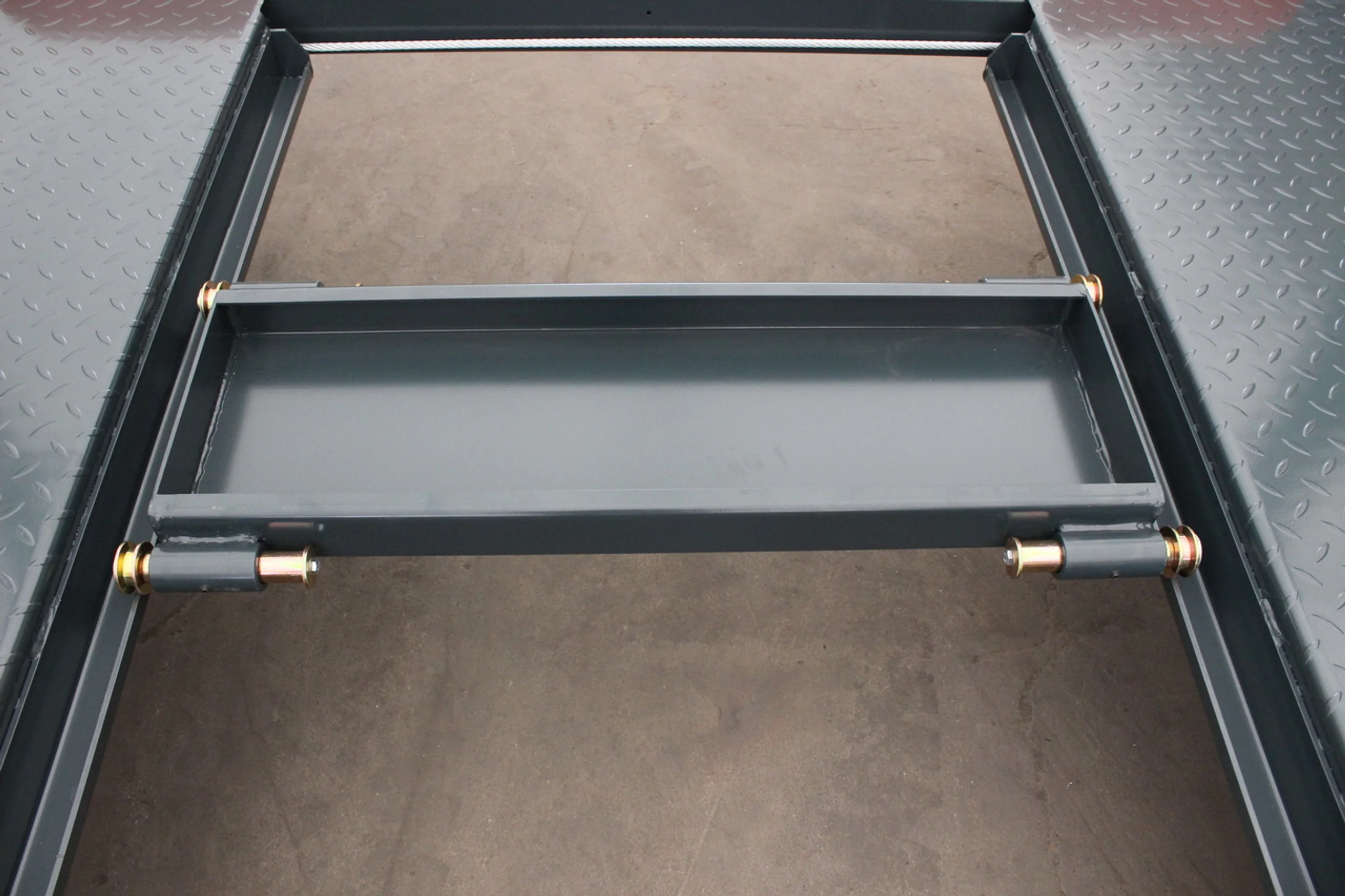 Stratus Compact Enclosed 4 Post 9k lbs Storage Parking Car Lift w/casters SAE-P49C - Image 12